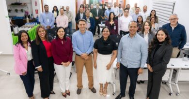 ETED lanza la ¨Sala de Energía y Sostenibilidad¨: un espacio de fortalecimiento de capacidades para la transición energética y digital¨ ETED lanza la ¨Sala de Energía y Sostenibilidad¨: un espacio de fortalecimiento de capacidades para la transición energética y digital¨