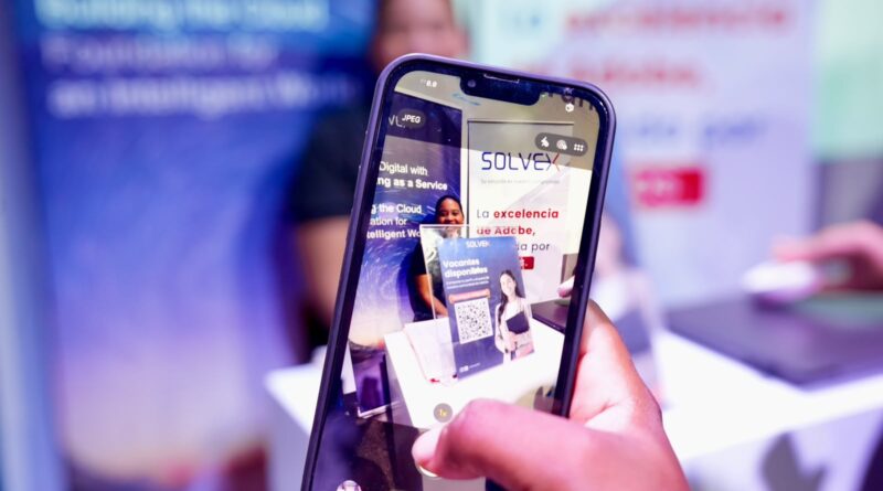Talento Digital realiza feria de empleos para estudiantes que culminaron formación del programa tecnológico